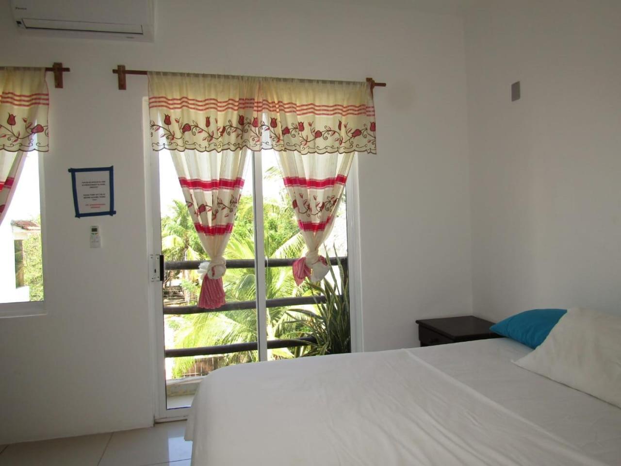 Brisamar Guesthouse Puerto Escondido  Eksteriør billede